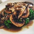 Mushroom broccoli with oyster sauce