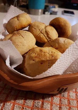 Una foto de Pancitos con tomate cherry
