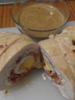 Una foto de Pechuga de pollo rellena
