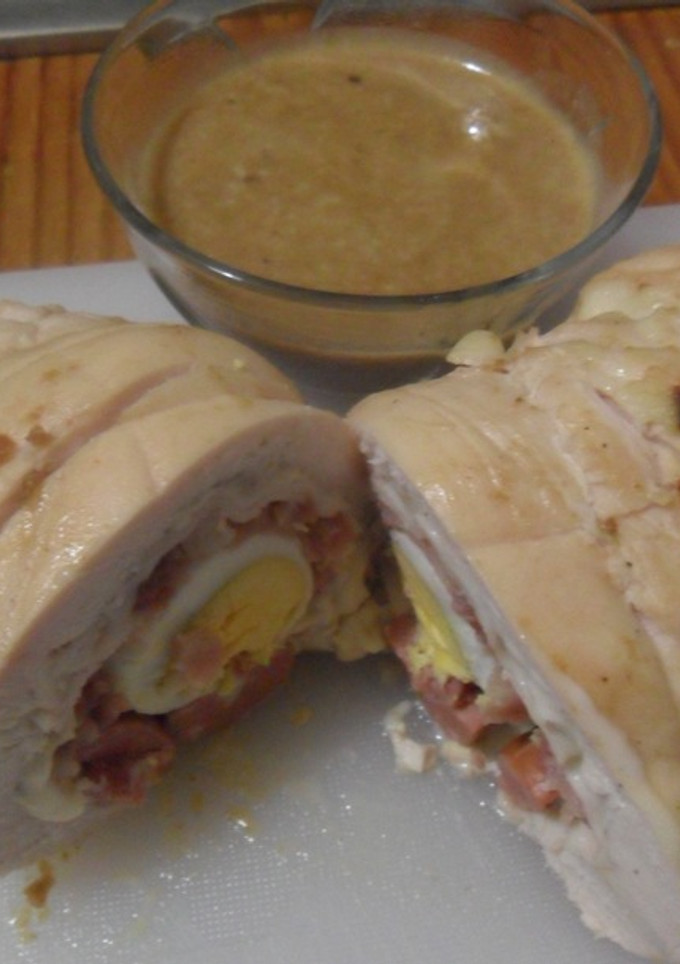 Una foto de Pechuga de pollo rellena