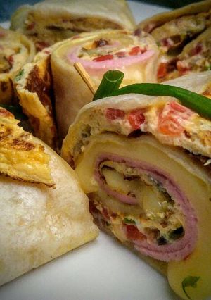 Una foto de Tortillas rellenas de tortilla a la mostaneza!
