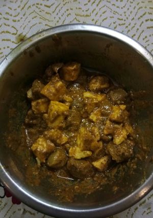 A picture of Soya bean paneer.