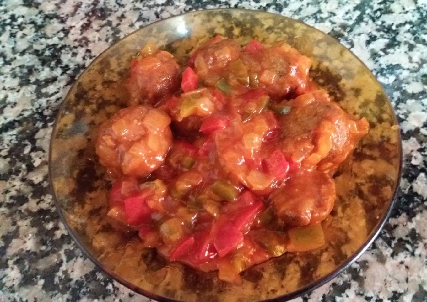 Albóndigas (bolitas) con pisto casero