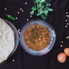 A picture of Kabuli chana salan.