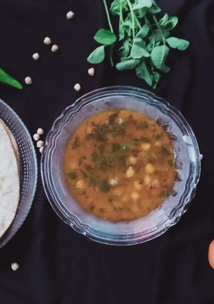A picture of Kabuli chana salan.