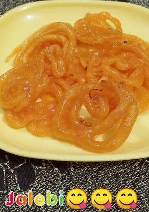 A picture of Instant Jalebis.