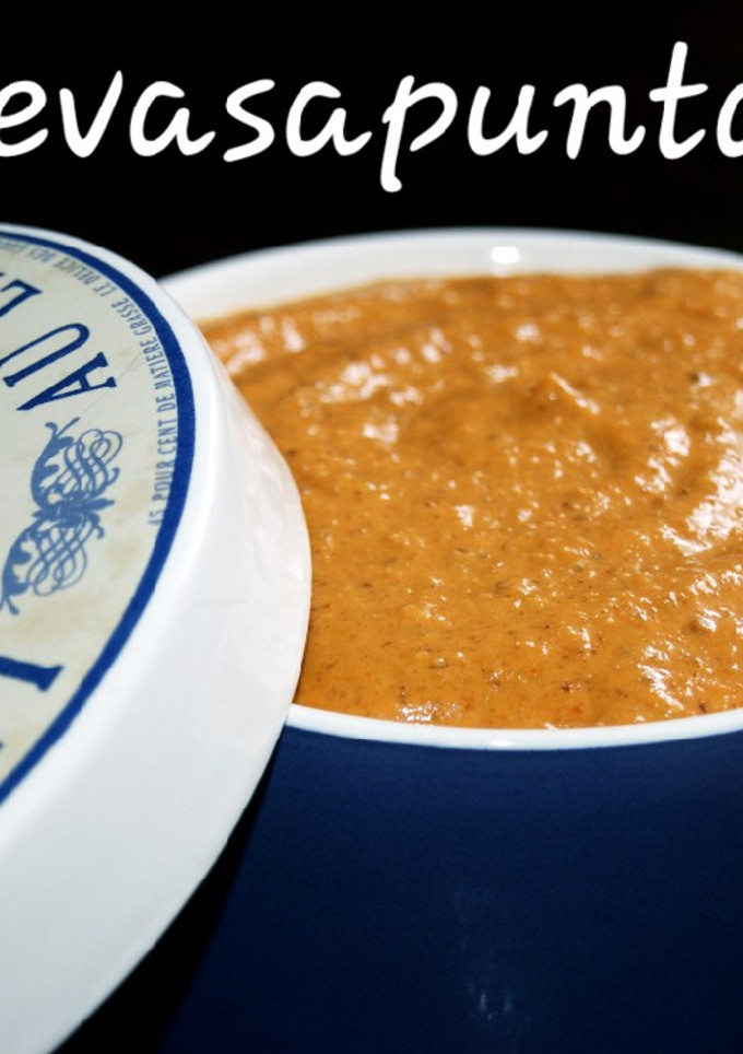 Una foto de Salsa romesco 🍅🍅🌰🧄