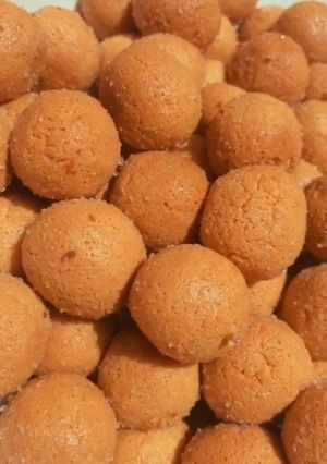 A picture of Coconut milk balls(gullisuwa).