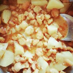 A picture of Aloo mangodi.