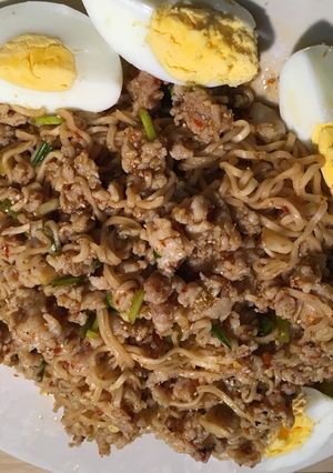 รูปของ 🌈ลาบมาม่า อกไก่