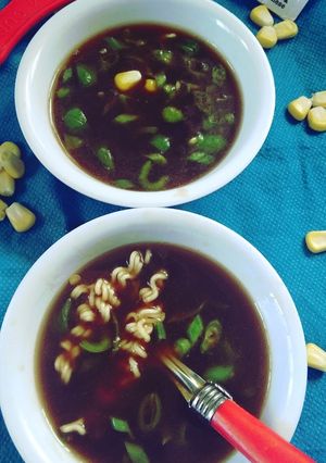 A picture of Hot and sour soup.