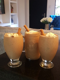 Una foto de Smoothie de banano avena y café. 👩🍳☕🍌🍫💪💥