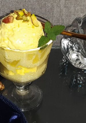 A picture of No churn mango ice cream.
