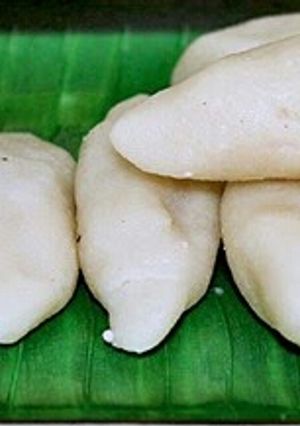 A picture of Assamese Mohura Pitha.