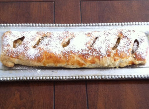 Una foto de Strudel de manzana