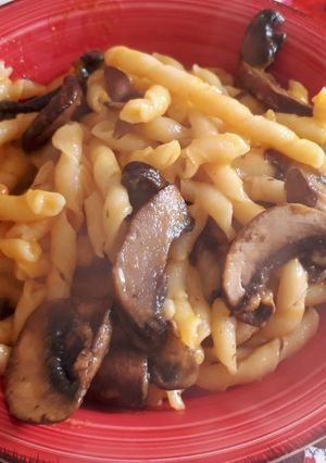 Foto di Busiate alla crema di zucca e funghi crema