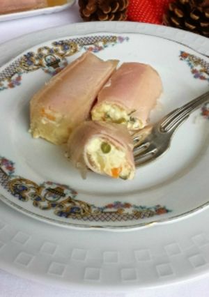 Foto di Involtini di insalata russa