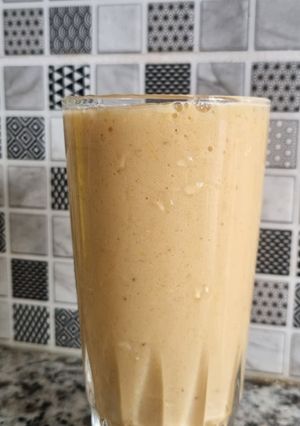 Una foto de Licuado de durazno y banana