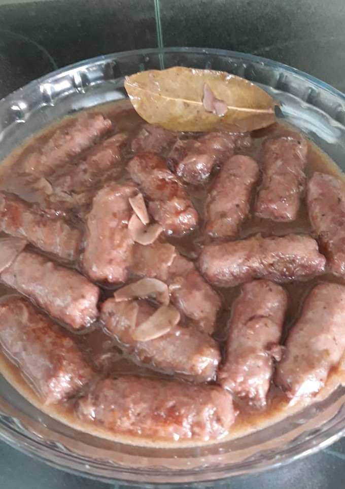 Una foto de Salchichas al vino tinto en olla GM
