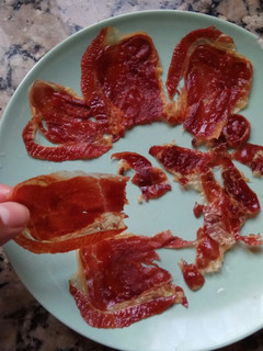 Una foto de Crujiente de jamón en microondas