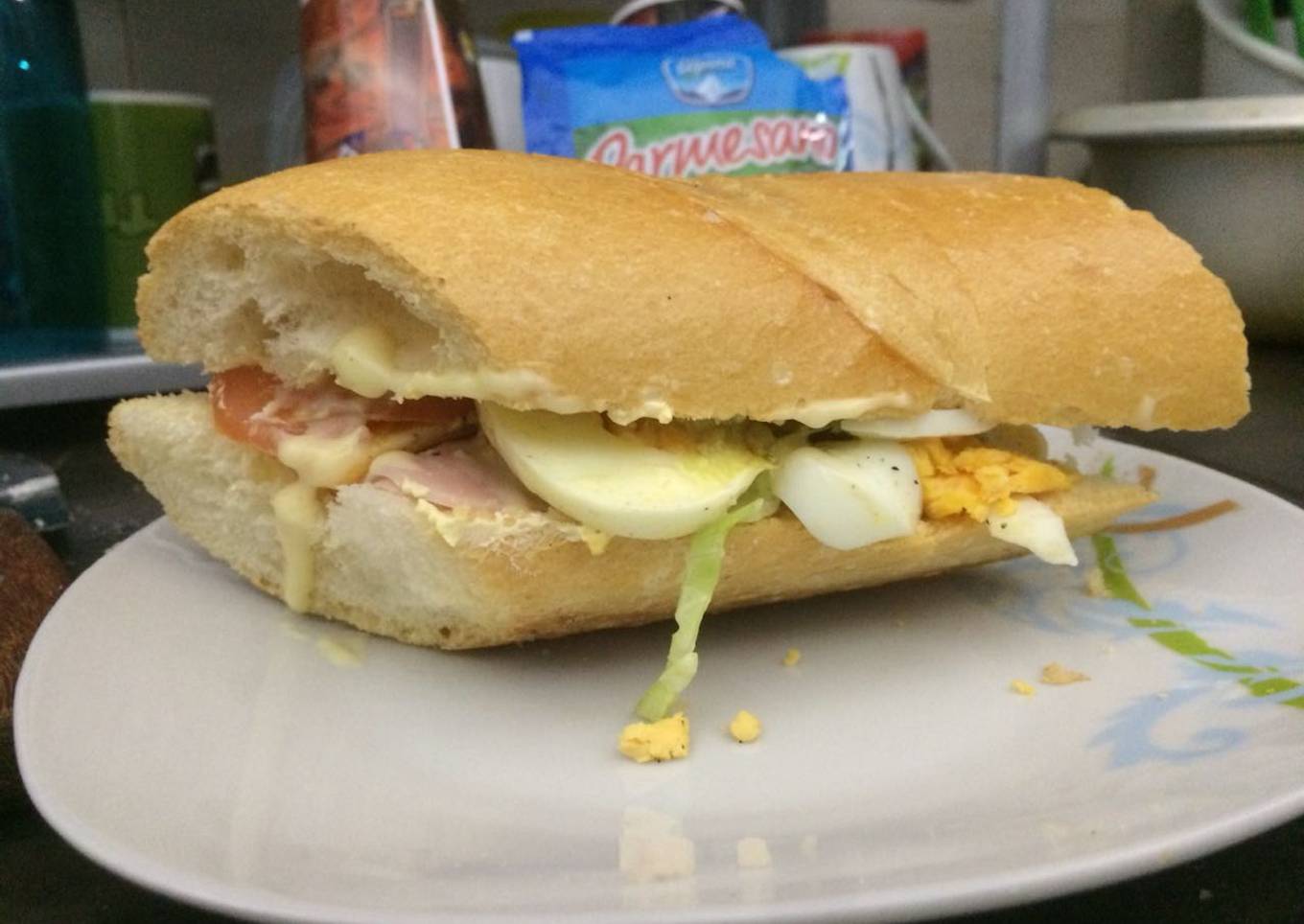 Sándwich de jamón y huevo