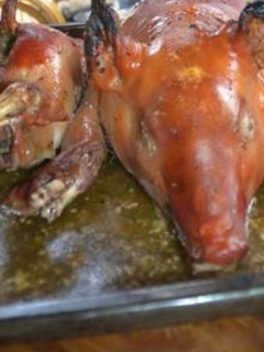 Una foto de Cochinillo al horno