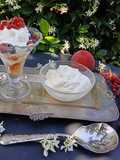 Coppa di frutta ricotta e panna