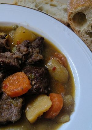 Una foto de Estofado de ternera con patatas (en olla exprés)