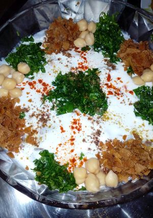A picture of Chickpea Fatteh.