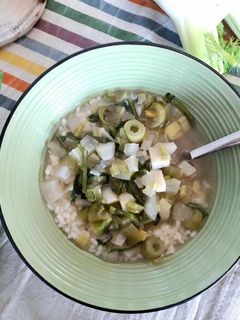 Foto di Minestra di riso e verdure verdi
