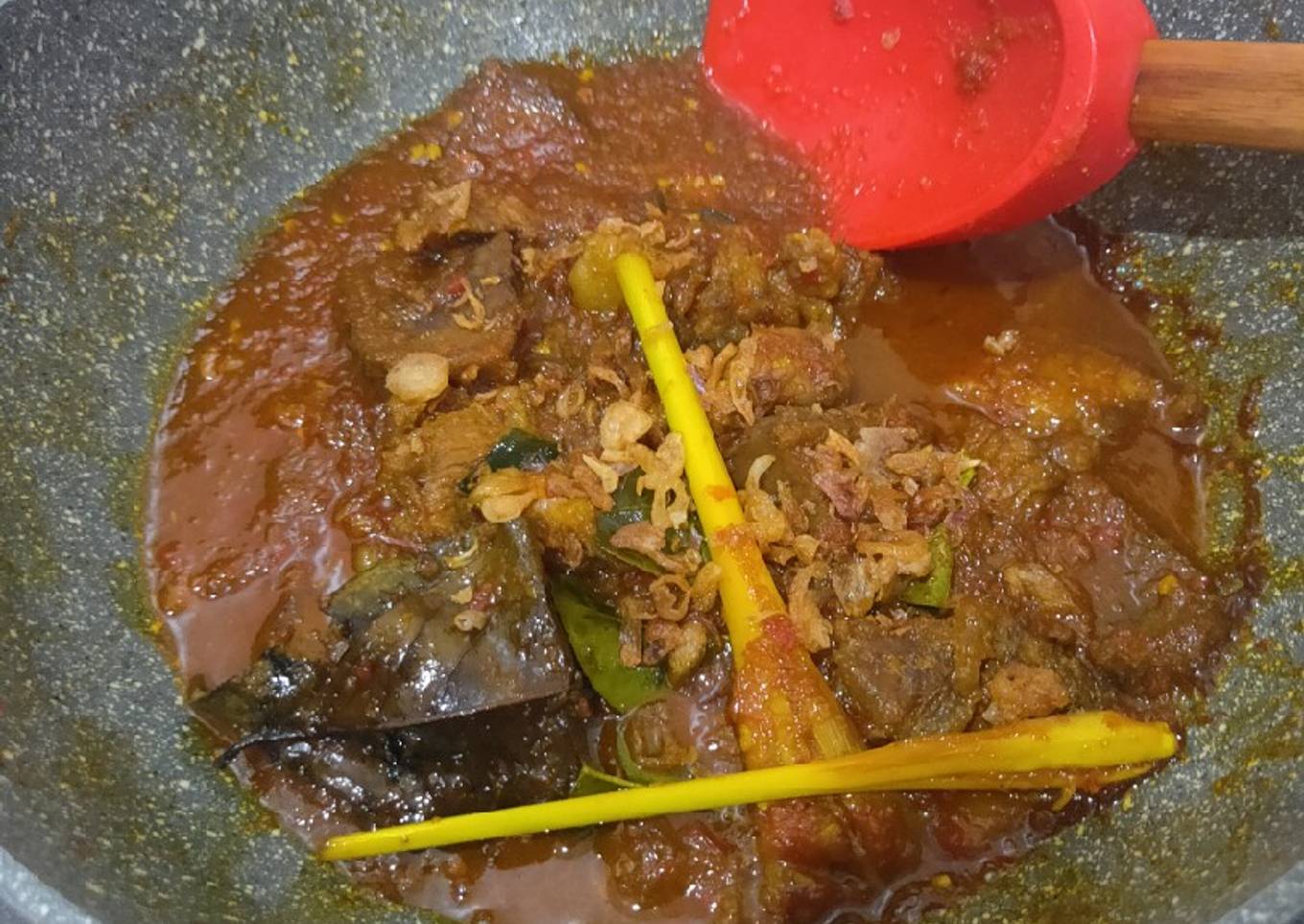 Lapis Daging Sapi khas Surabaya