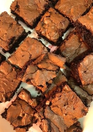 صورة لوصفة براونيز بخليط كيك الشوكولاته ♥️🍪