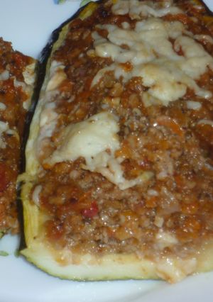 Bolognai töltött cukkini Air Fryerben recept fotója
