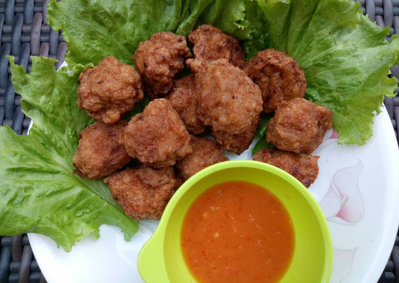 Bola-Bola Daging Goreng