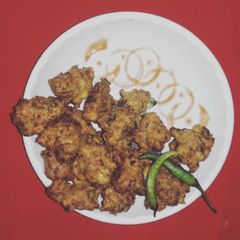 A picture of Panner and Onion Pakoda.