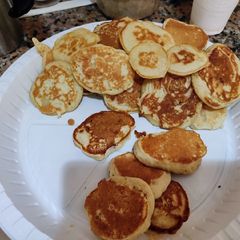 Apple and banana pancakes A picture of Apple and banana pancakes.