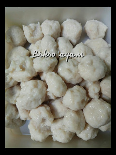 Foto resep 107.Bakso ayam (pk blender)