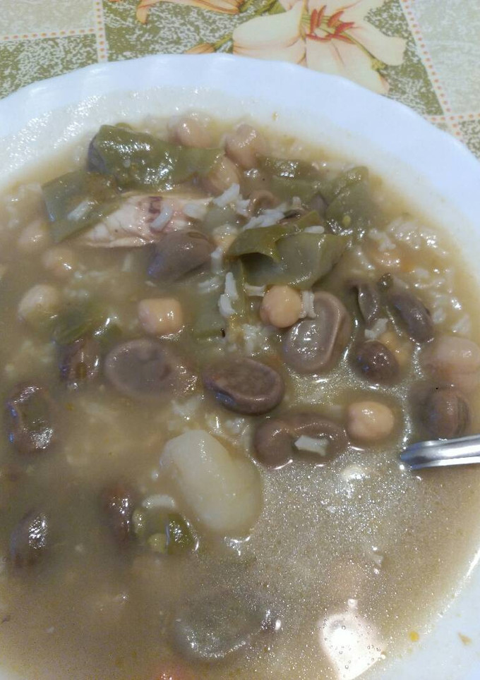Una foto de Puchera de habas