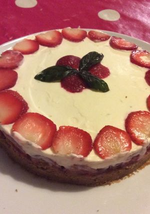 Une photo de Cheesecake fraises et chocolat blanc