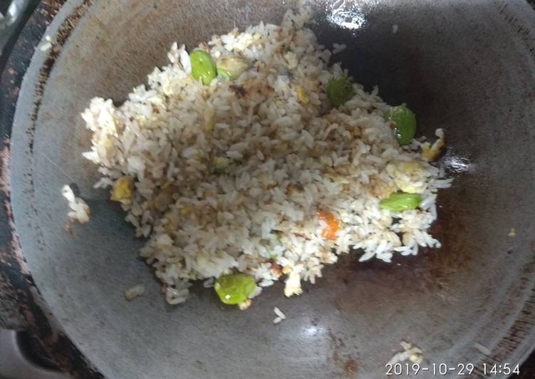 Cara Termudah Menyiapkan Nasi goreng putih Pete Ala jedo Lezat Sekali