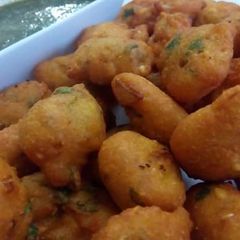 A picture of Piyaz ke pakore.