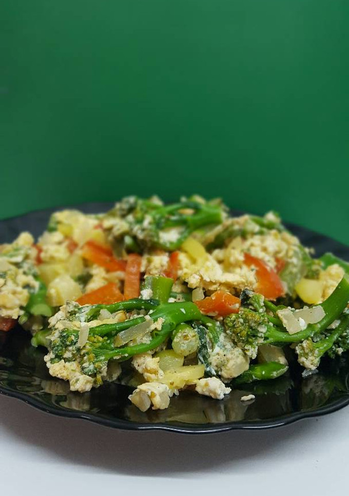 Una foto de Revuelto de verduras con bimi