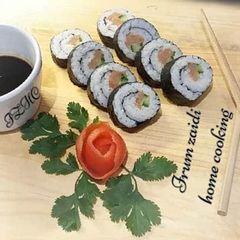 A picture of 🐟🥒Salmon & Cucumber Sushi Rolls🐟🥒.