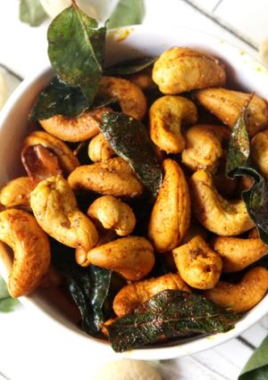 A picture of Masala kaju.