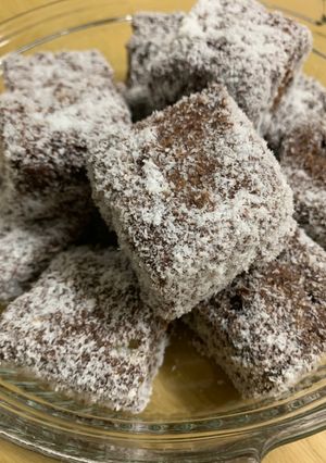 A picture of Lamington.