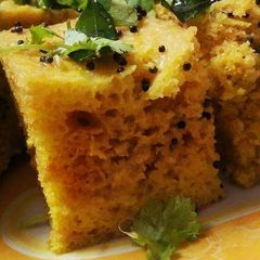 A picture of Dhokla.