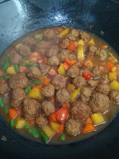 Foto resep Semur Bola-Bola Daging Sapi