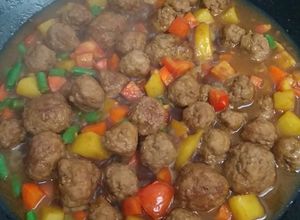 Foto resep Semur Bola-Bola Daging Sapi