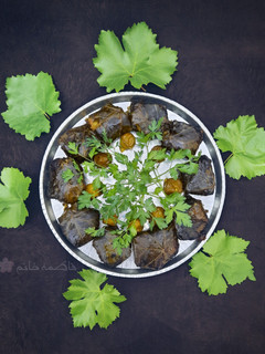عکسی از دستور دلمه برگ مو