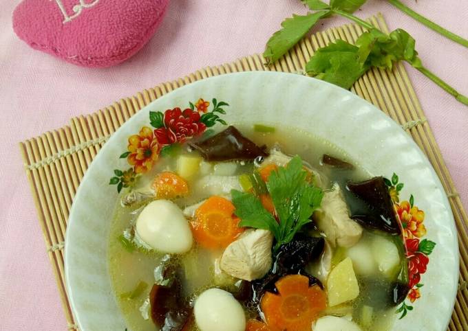 Resep Sup Ayam jamur telur puyuh oleh Icha Annisa Septiana ...